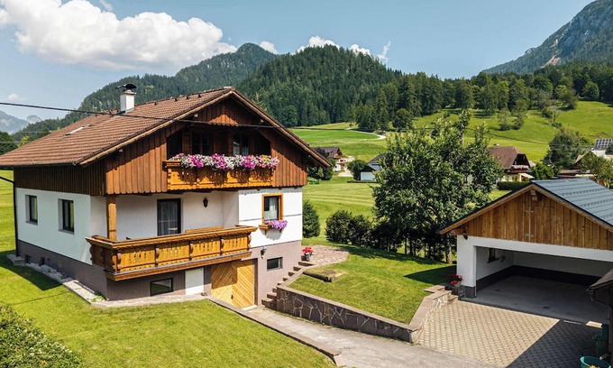 Gallhof Apartamento | Apt Röthelsteinblick | Kitchen | Balcony | Parking