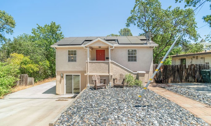 Auburn Casa | Lovely 2-bedroom house with AC in Auburn