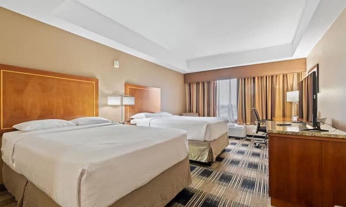 Carteret Apartamento | Welcoming Double Suite Sleeps 4 Prime Location