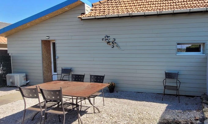 Tangry Casa | Gîte 'Les Gites Des Hauts Pays' with Private Terrace, Wi-Fi and Air Conditioning
