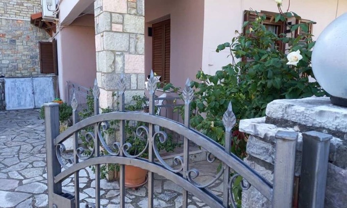 Gravia Apartamento | Kontolati’s Mountain house