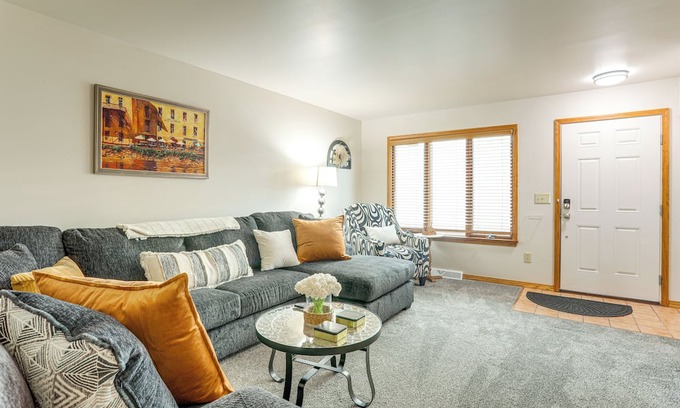 Clearfield Casa | Convenient Townhome 1 Mi to Dtwn Clearfield