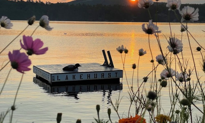 Alton Bay Cabaña | Charming 1 bedroom Lakefront Cottage