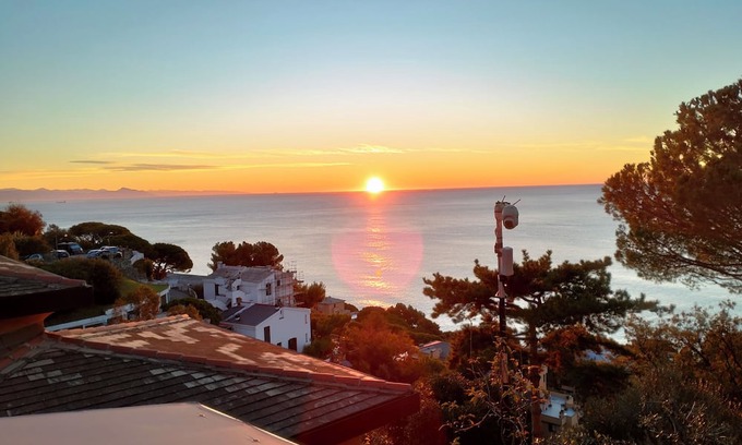 Arenzano Apartamento | Sea view terrace apartment