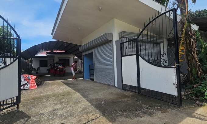 Ozamiz Casa | Charming 2-bedroom house in welcoming Ozamiz with AC, 4 vehicles can park inside