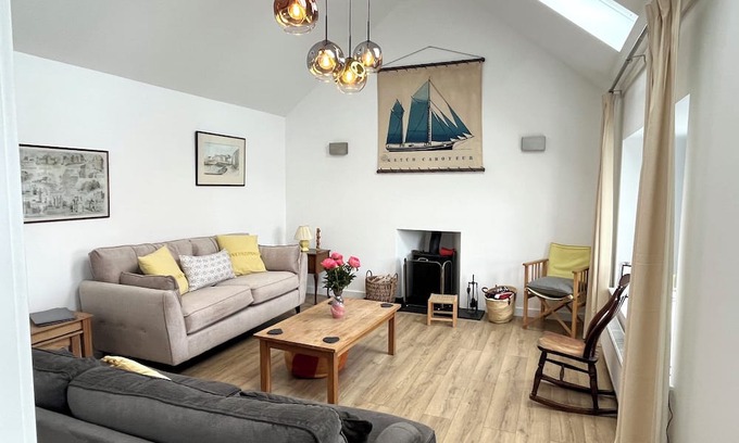 Portsoy Cabaña | House By The Sea, breathtaking views of the Mory Firth you will never forget .