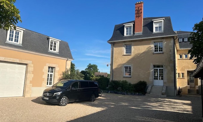 Cernay-les-Reims Villa | Hôtel particulier in the heart of the vineyards - 5 minutes from Reims