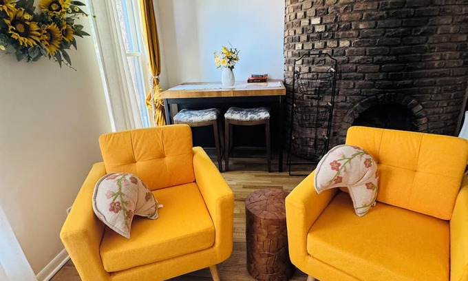 Sheffield and DePaul Apartamento | Fabulous 2-bedroom apartment with AC in Chicago