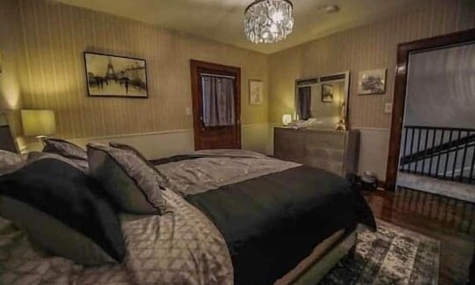 Fourmile Apartamento | Luxury Meets History: High End Boutique Vibes