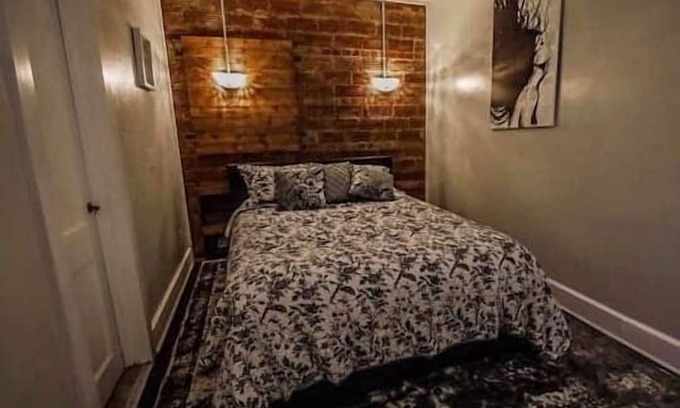 Fourmile Apartamento | Historic Charm: 5 Star Comfort