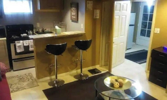 Elmont Apartamento | Cozy Studio w/Private Bath, Entry & Kitchenette