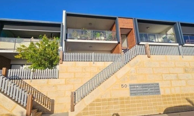 Alkimos Apartamento | Wake up every morning with stunning ocean views on your door step.