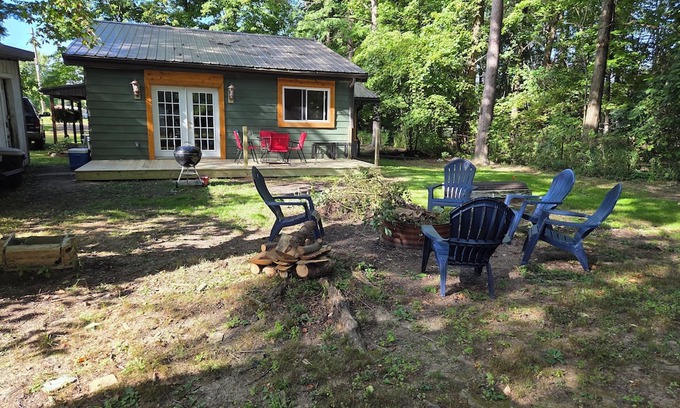 Westford Casa | Tranquil 2-bedroom cottage with AC in Andover