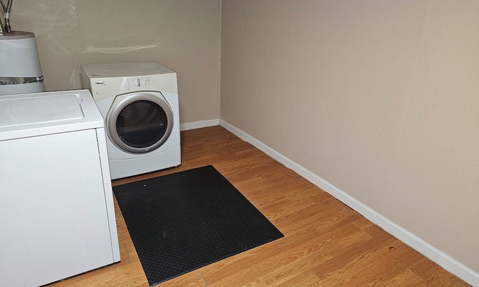 Silver Lake Casa | Wonderful 2-bedroom house in Everett
