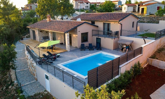 Pinezici Villa | Villa Gloria for 6 people with private pool and children playground