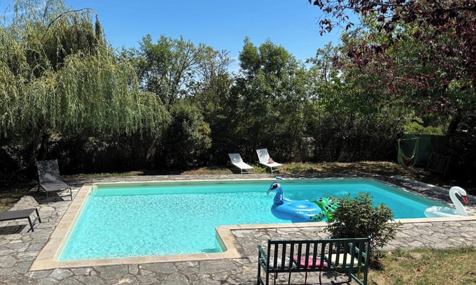 Caylus Cabaña | 2 Bedroom Cottage - Sleeps 6 - Pool - Garden