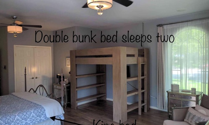 Sugar Land Apartamento | Charming Cozy studio in Sugar Land TX with AC, small pets ok.
