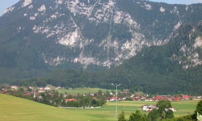 Inzell Apartamento | Holiday Apartment 'Steinbacher' with Mountain View, Balcony and Wi-Fi