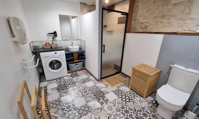 Mazeuil Casa | 8-person gite with swimming pool and pétanque court, 25 minutes from Futuroscope.