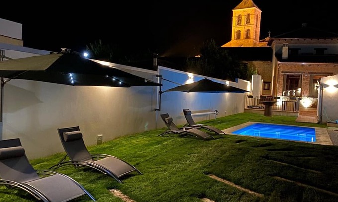 Nieva Casa | Country House 'La Antigua Taberna' with Private Pool, Wi-Fi, and Air Conditioning
