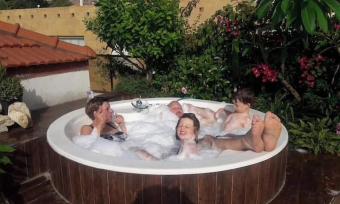 Ghazir Apartamento | Silvia's romantic loft/24h electr./private jacuzzi