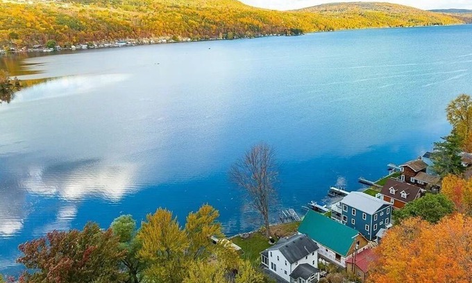 Middlesex Casa | Year-round, beautiful lake front home on Canandaigua Lake. 20-min to Ski Resorts