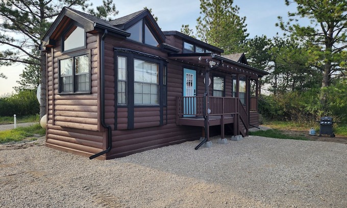 Moore Cabina | Charming tiny home cabin in peaceful Moore