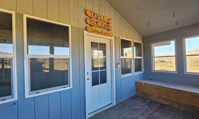 Mosby Cabina | Hunting Cabin-Triple M Elk Camp