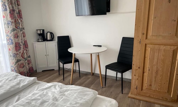 Viechtach Apartamento | Private room at the Hotel am Pfahl