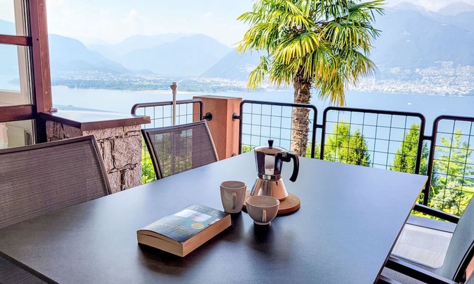 Vira Apartamento | La Perla by Interhome