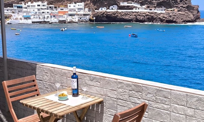 Telde Apartamento | Beachfront penthouse in Tufia - Eco retreat with panoramic views