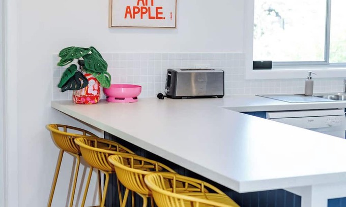 Peterborough Casa | The Shark Haus Summar