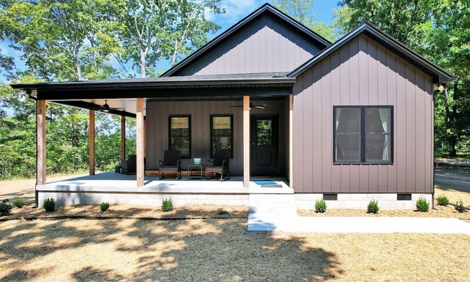 Sewanee Casa | Sunset - A Sewanee Tradition - Mountain Retreat