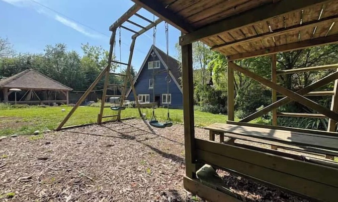 Sheldwich Casa | Kent barn private pool, hot tub & kids play area