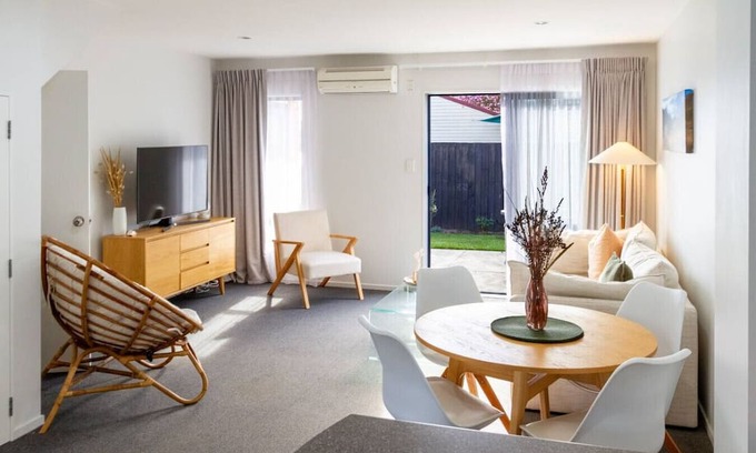 Sydenham Apartamento | 3 Bedroom Home With Garage & Extra Car Park