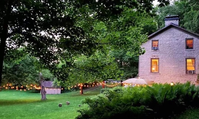 Springfield Cabaña | Charming Historical Cottage in Springfield, OH