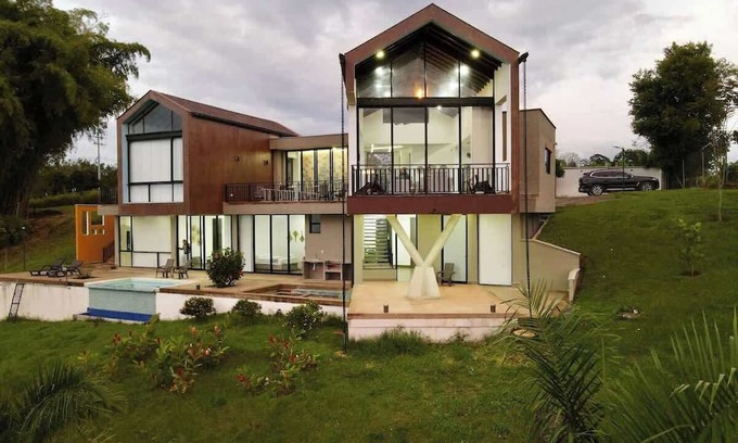 Filandia Casa | New Espectacular Chalet de lujo con vistas de lujo