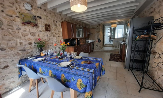 Hautevesnes Casa | Quiet, spacious country house 1 hour from Disney land. 1 h00 from Paris.