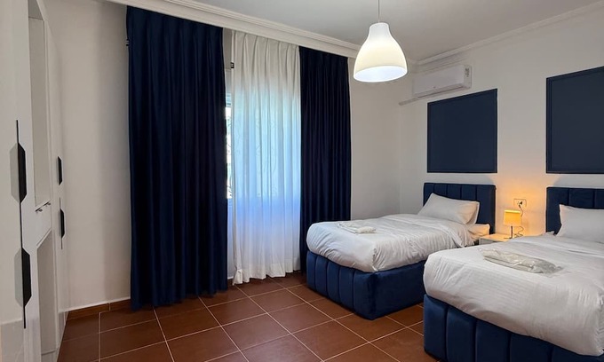 Amman Apartamento | 3bedroom aprt of 200sqm near movenpick hotel amman