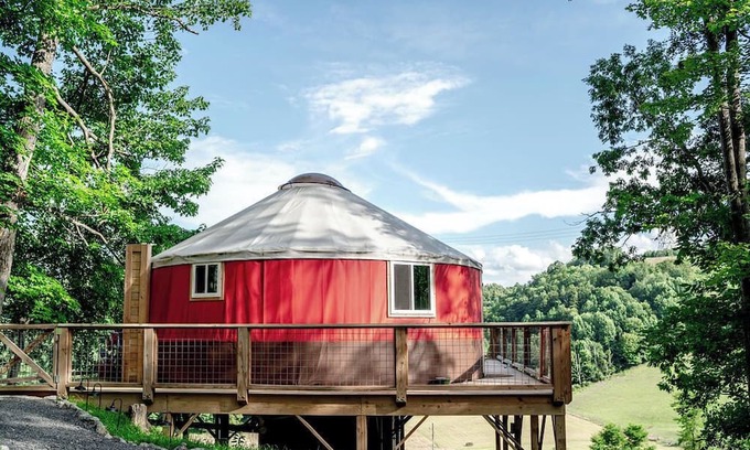 North Tazewell Casa | Check out this Yurt in Tazewell County at Stoney Ridge