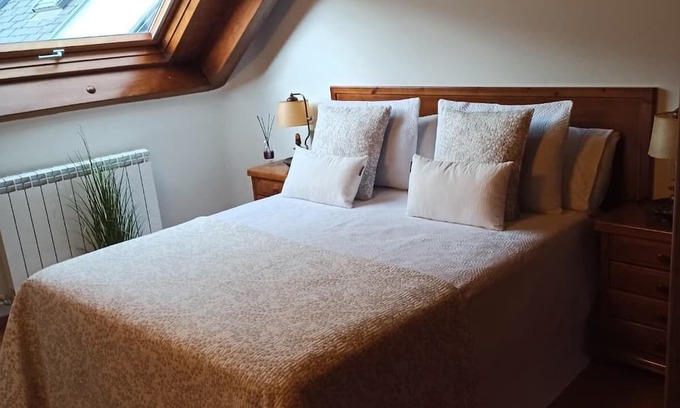 Buira Apartamento | CAMBRA APARTAMENT, Dúplex acogedor en el coraón de El Pont de Suert