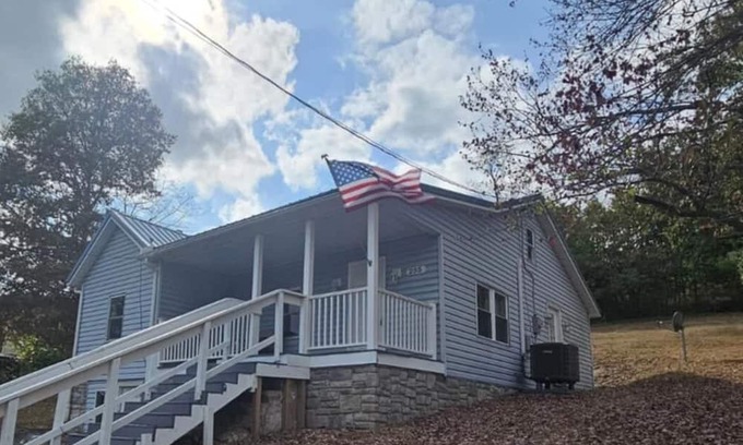 Wiley Ford Casa | Mountain Charm Retreat - 2 BR House - Minutes to Downtown Cumberland & Potomac