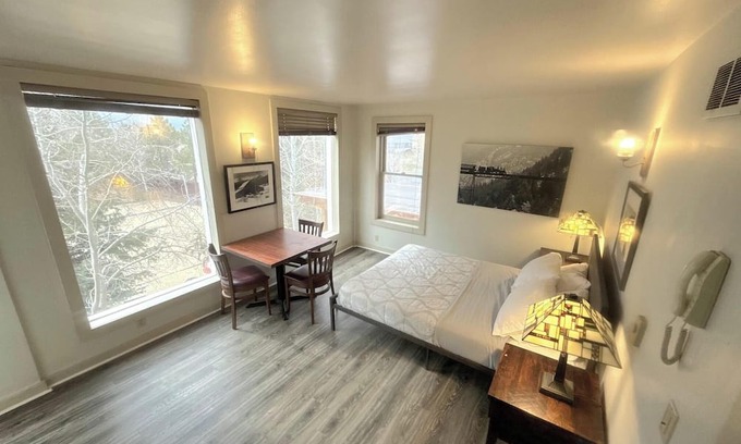 Westcliffe Apartamento | Historic Westcliffe Outpost "The Desperado" Studio
