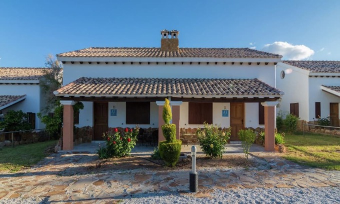 Pozo Alcon Casa | Bungalow with Pool in Pozo Alcón