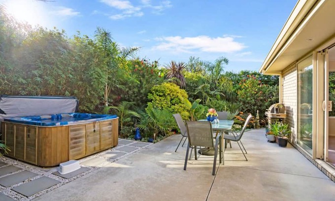 Whakatane Casa | Private Coastal Sanctuary, 100m from the beach