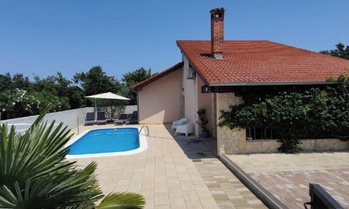 Buici Casa | Villa Leonore with heated pool