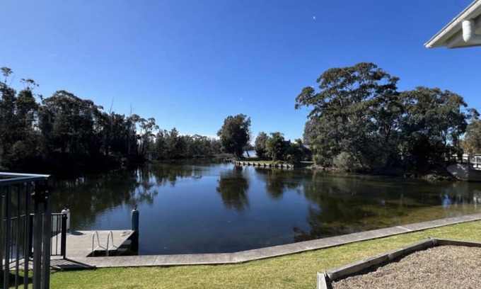Sussex Inlet Casa | La Dolce Vita - Beautiful spacious Waterfront home