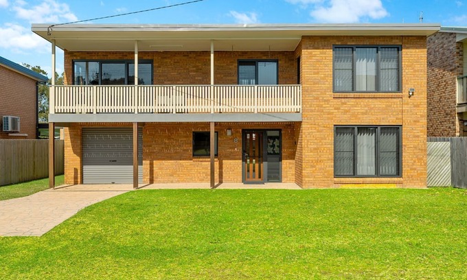 Berrara Casa | Sun and Sea ~ Radiant haven nestled in the coastal charm!