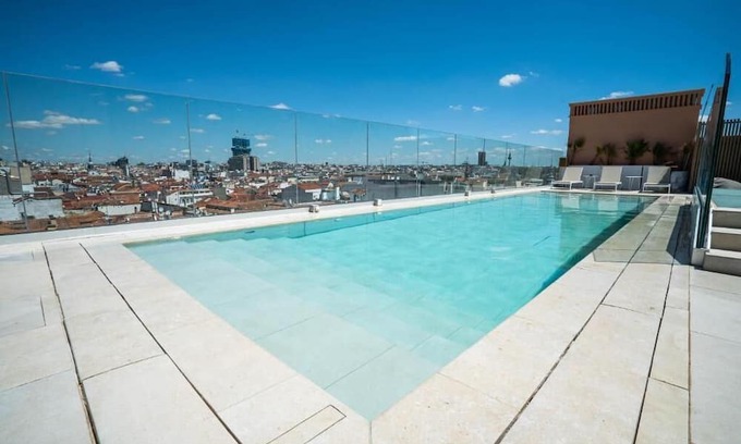 Justicia Apartamento | STUNNING APARTMENTS IN THE CITY CENTER!