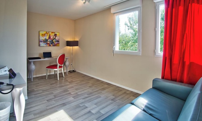 Mouguerre Hotel | Great Locale in Biarritz! Free Parking, Near Remparts de Mousserolles